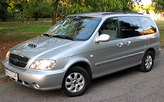 Kia-Carnival-7-os